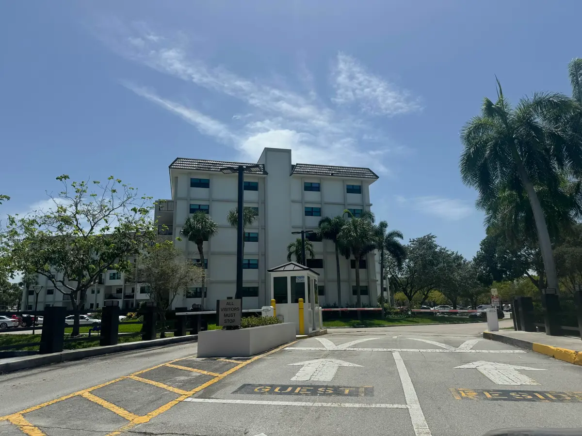 IMG_1584 at 1350 RIVER REACH Drive 106, Fort Lauderdale