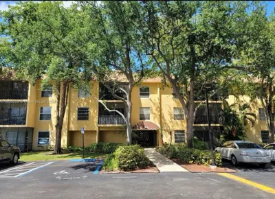 480 NW 20th Street 2120, Boca Raton – Condominium for sale