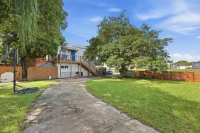 528 CHURCHILL Road, West Palm Beach – Duplex for sale