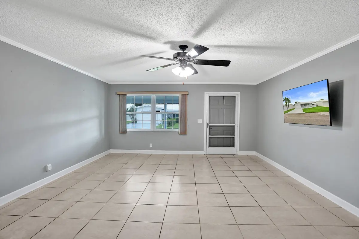 DSC05800 at 1013 SW 15th Street, Boynton Beach