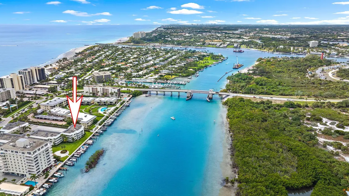 325 S Beach Rd unit 210-30 at 325 S Beach Road 210, Tequesta