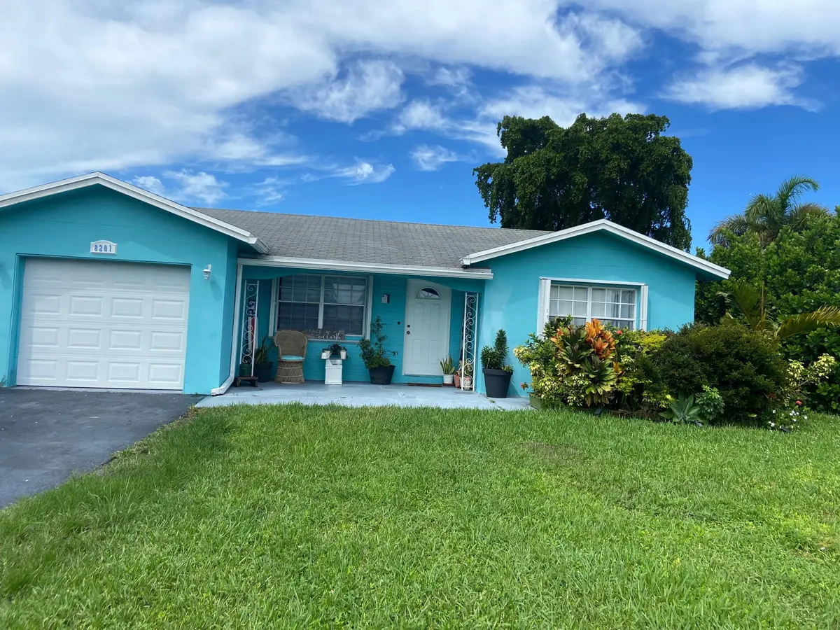 PICTURE at 8201 NW 103RD Avenue, Tamarac