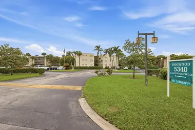 5340 LAS VERDES Circle 202, Delray Beach – Condominium for sale