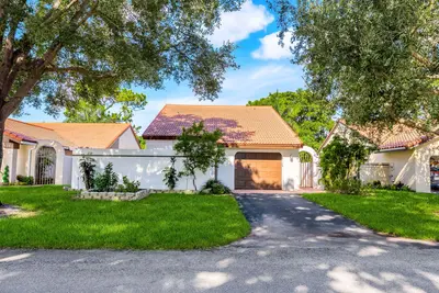 1150 NW 22ND Avenue, Delray Beach – Single Family Residence for sale