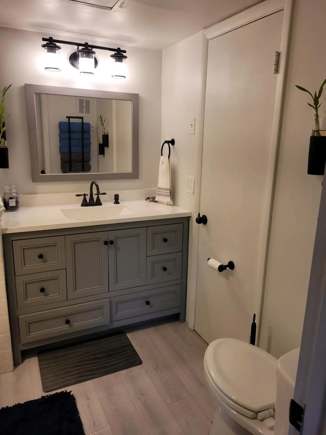 bath 1 at 669 W OAKLAND PARK Boulevard 218B, Oakland Park