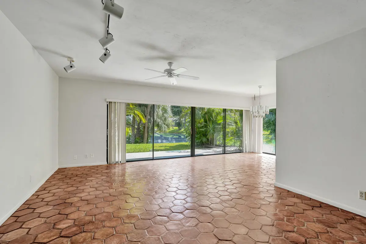 DSC02765 at 3410 Heather Terrace 3, Lauderhill