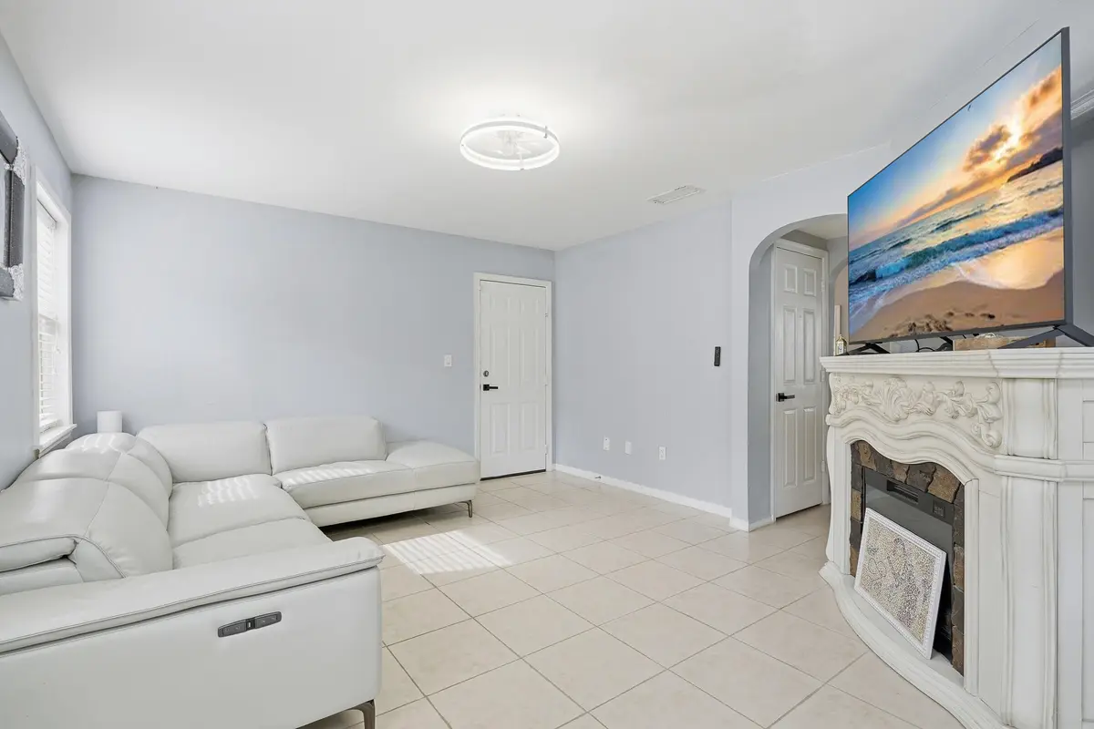 19257 NW 14th Street, Pembroke Pines, FL – photo 8