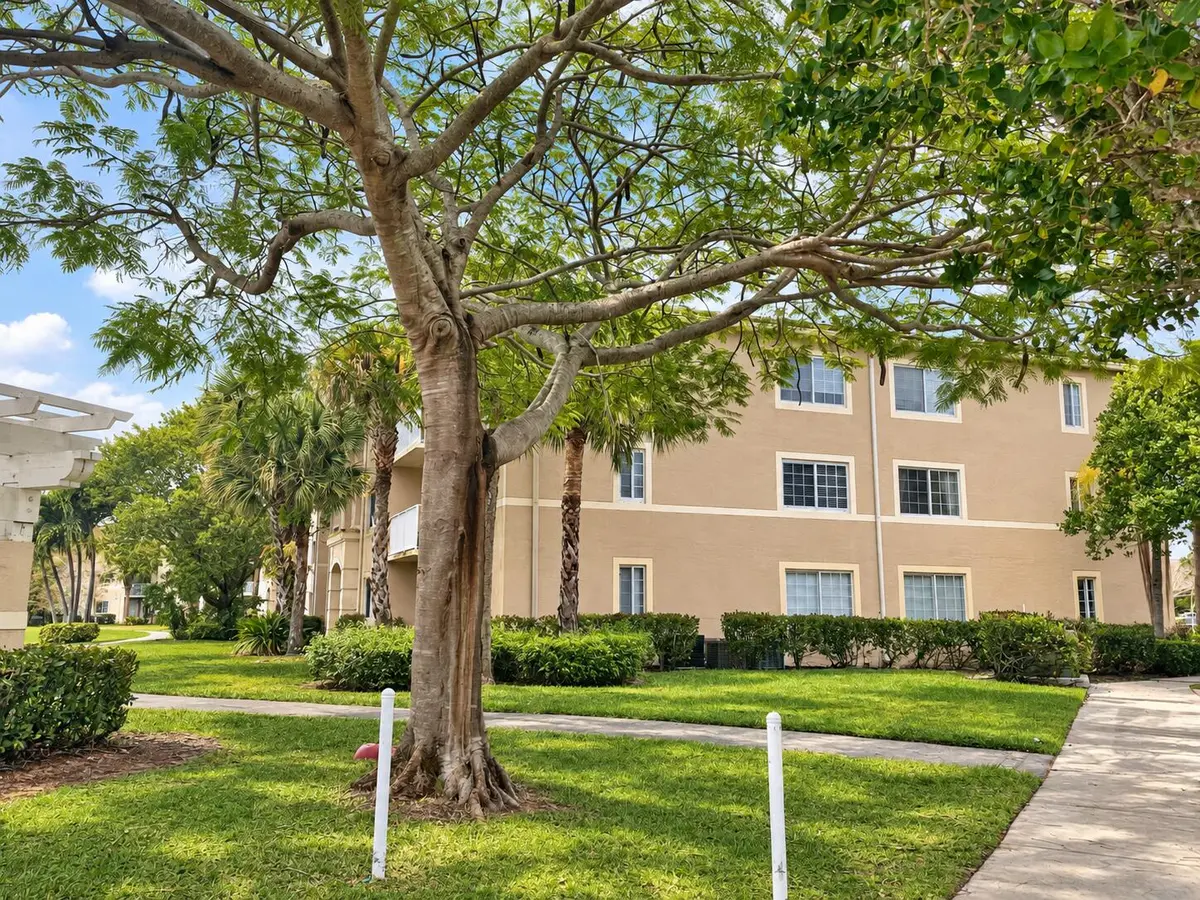 8AA47430-67BD-4CC4-AFA3-79BE060A0FCC at 5021 Wiles Road Apt 301, Coconut Creek