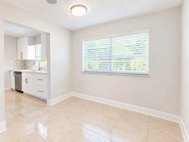 Breakfast Nook at 182 DEL RIO Boulevard, Boca Raton
