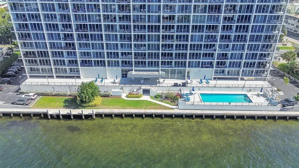 build at 521 N Riverside Drive 602, Pompano Beach
