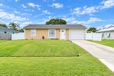 420 SW Parish Terrace, Port St. Lucie – Single Family Residence for sale