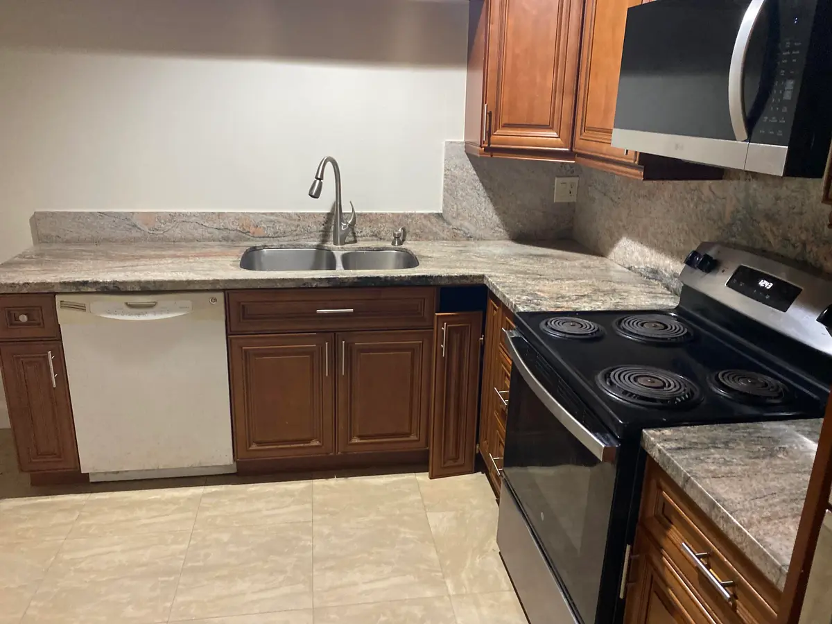 10A0AD9F-9A81-46E6-B0B5-49AB9D386D3A at 5029 NW 5TH Street, Delray Beach