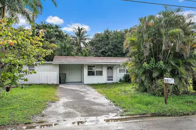 1297 NW Charlie Green Drive, Stuart – Single Family Residence for rent