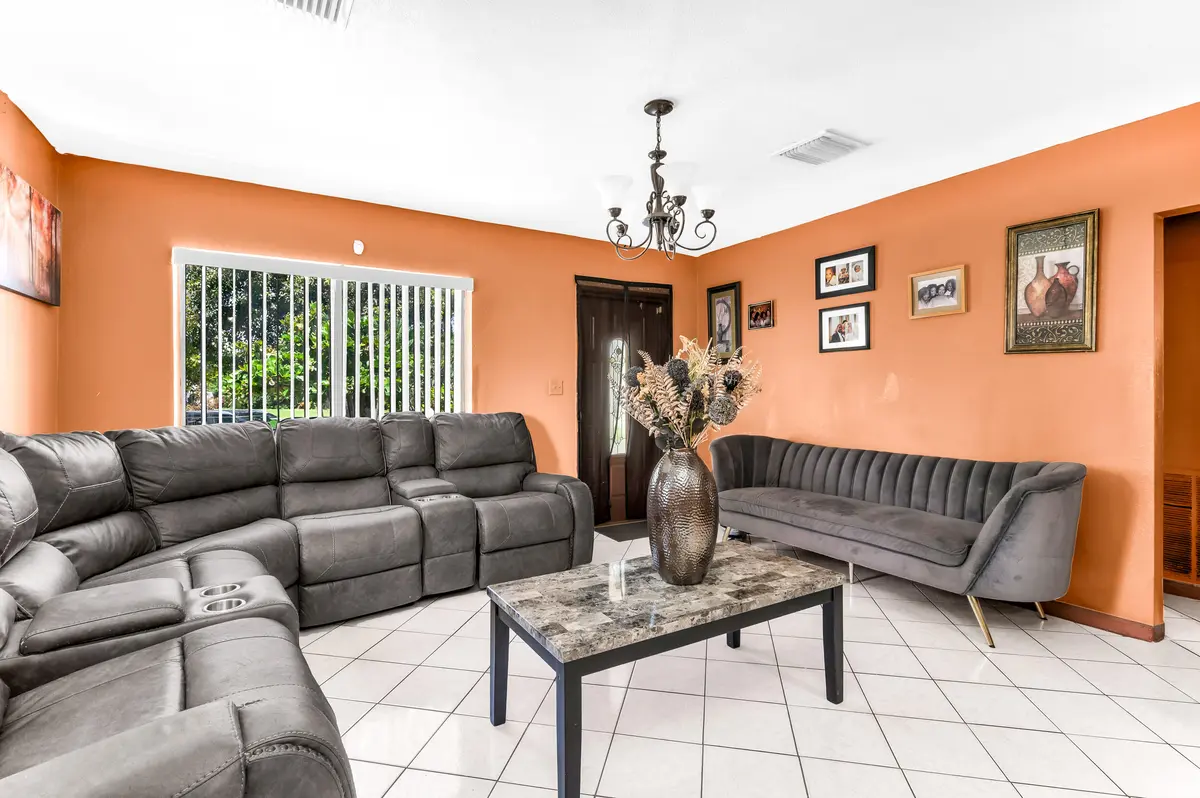 photo-3 at 146 SE 5TH Avenue, Boynton Beach