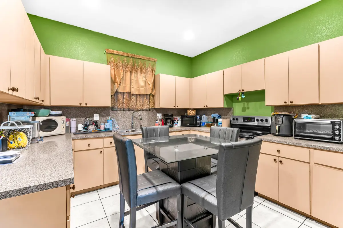 photo-6 at 146 SE 5TH Avenue, Boynton Beach