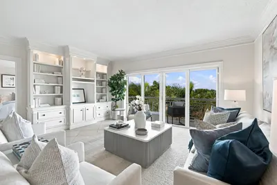 250 Bradley Place 504, Palm Beach – Condominium for sale