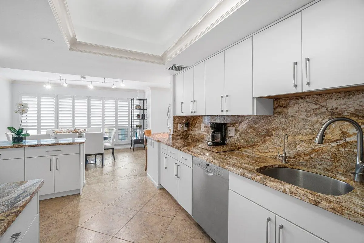 OPEN KITCHEN CONCEPT at 4001 N OCEAN Boulevard 306, Boca Raton