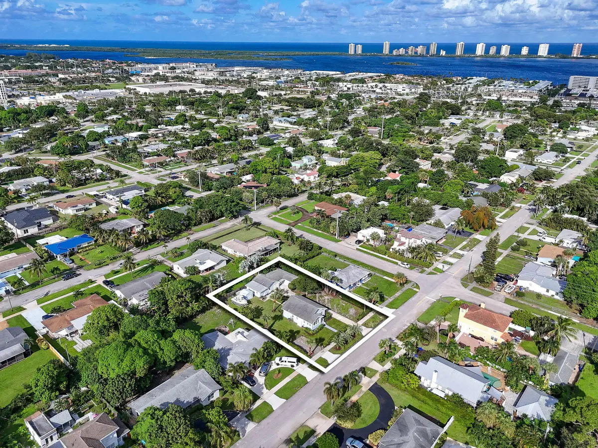 Close Proximity to Intracoastal at 415 Greenbriar Drive, West Palm Beach