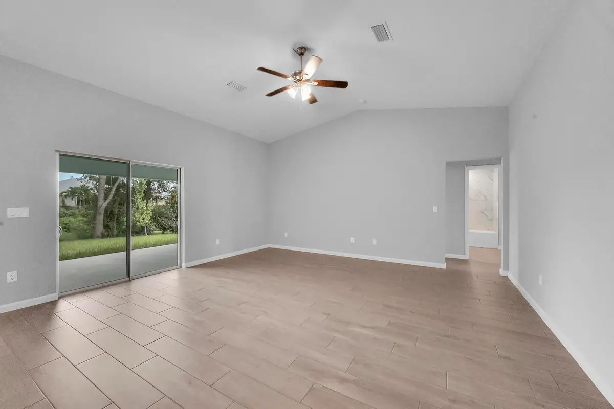 Z63_2437 at 1875 SW Lennox Street, Port St. Lucie