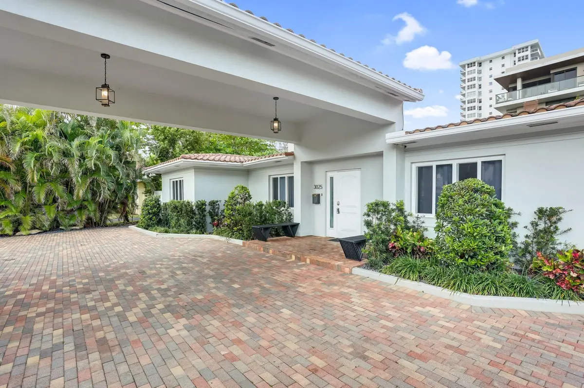 3-web-or-mls-0E2A8538 at 3025 Center Avenue, Fort Lauderdale