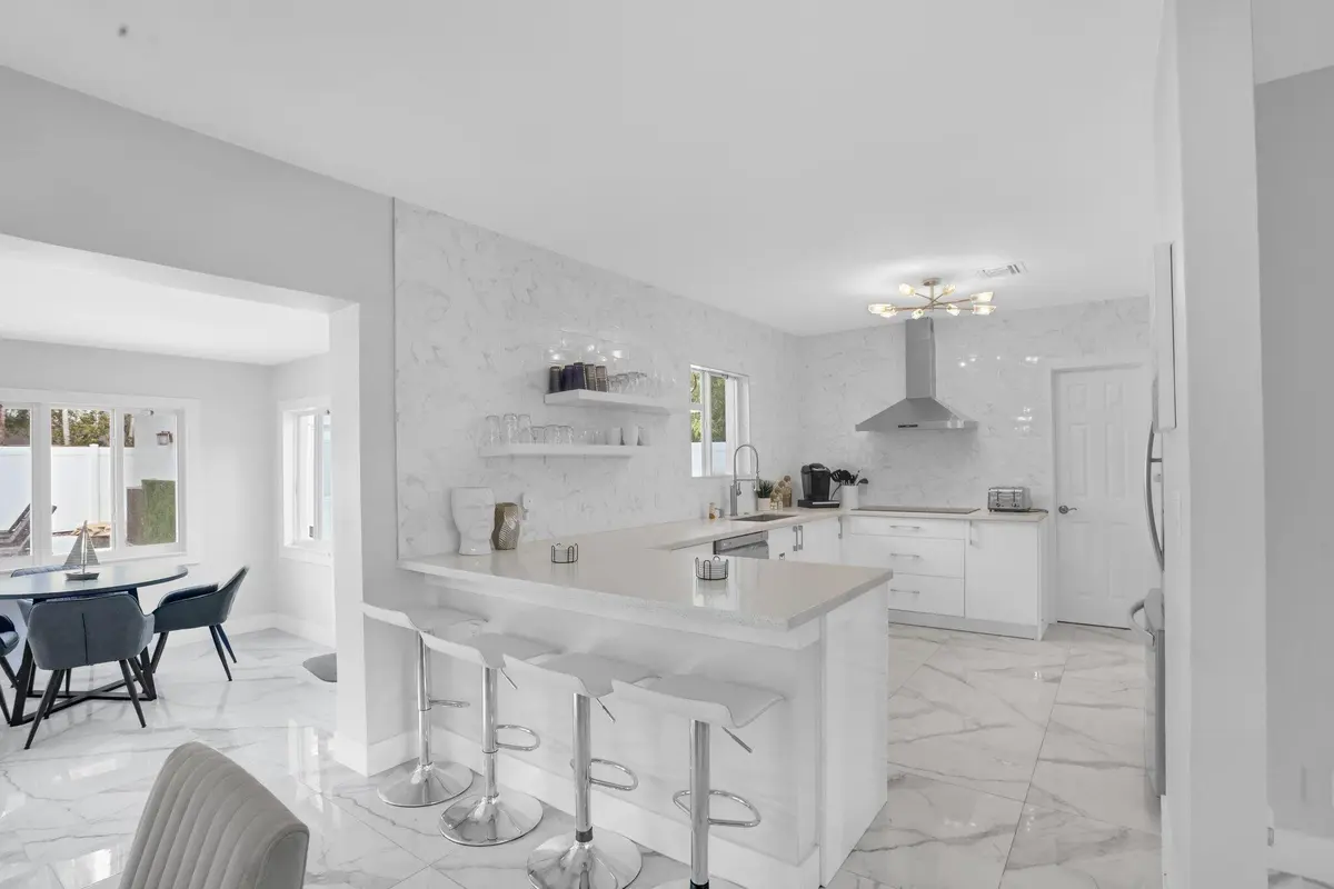 9-web-or-mls-0E2A8568 at 3025 Center Avenue, Fort Lauderdale