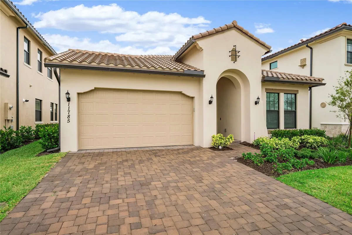 Photo 1 at 11785 S WATERWAY Circle, Parkland