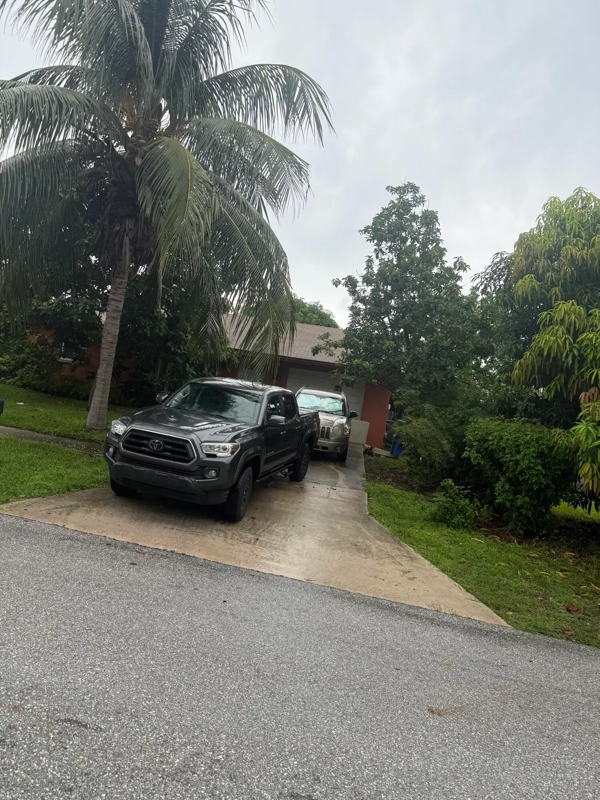 exterior front at 433 SW 10TH Avenue, Boynton Beach