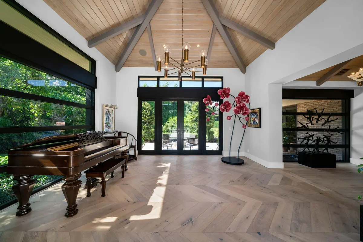 Foyer at 3 PEACOCK Lane, Village of Golf