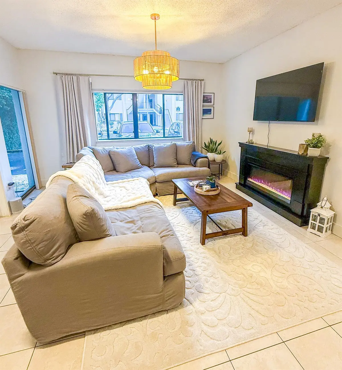Photo 4 at 2445 SW 18TH Terrace 504, Fort Lauderdale