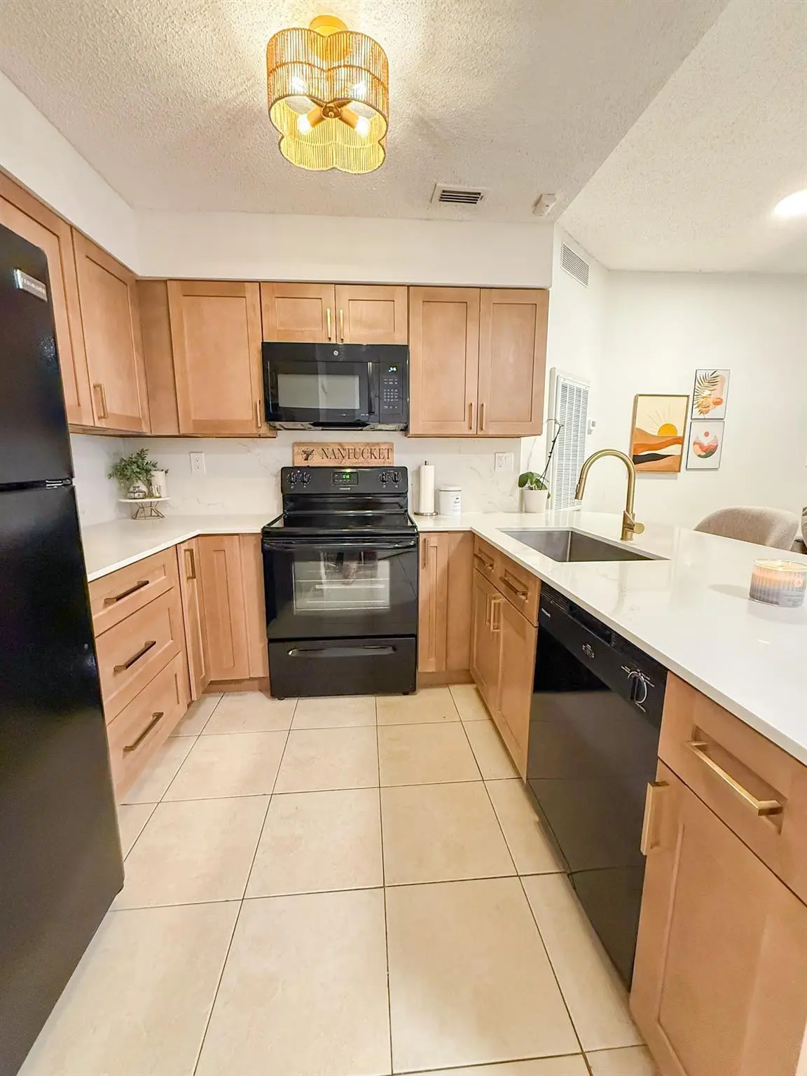 Photo 8 at 2445 SW 18TH Terrace 504, Fort Lauderdale