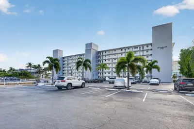 1536 SE 15TH Court 210, Deerfield Beach – Condominium for sale