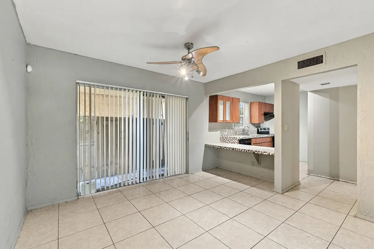 Dining Area at 4221 NW 19TH Street 287, Lauderhill