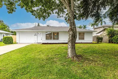1435 30TH Avenue, Vero Beach – Single Family Residence for sale