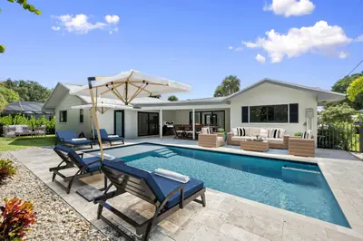 11569 Landing Place, North Palm Beach – Single Family Residence for sale