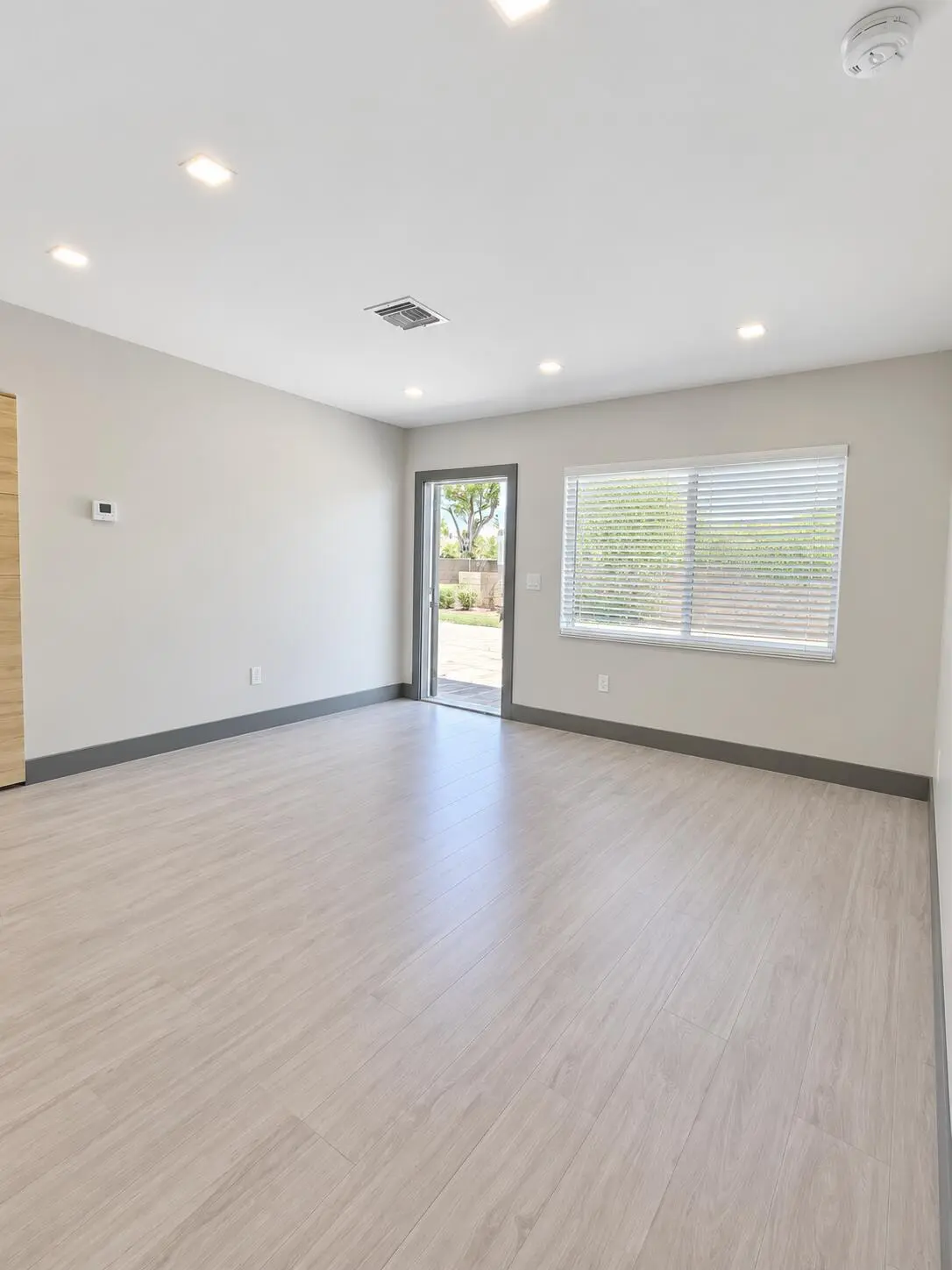 Living Room at 1621 NE 3rd Avenue, Fort Lauderdale