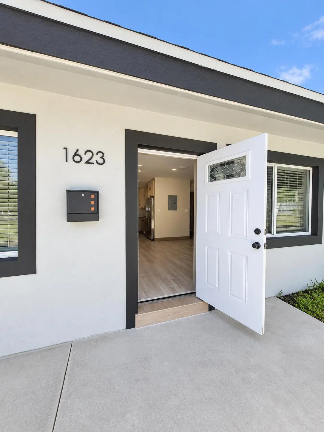 Entrance at 1623 NE 3rd Avenue, Fort Lauderdale