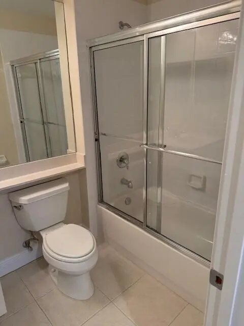 Bath 2 at 4530 PGA Boulevard 205, Palm Beach Gardens