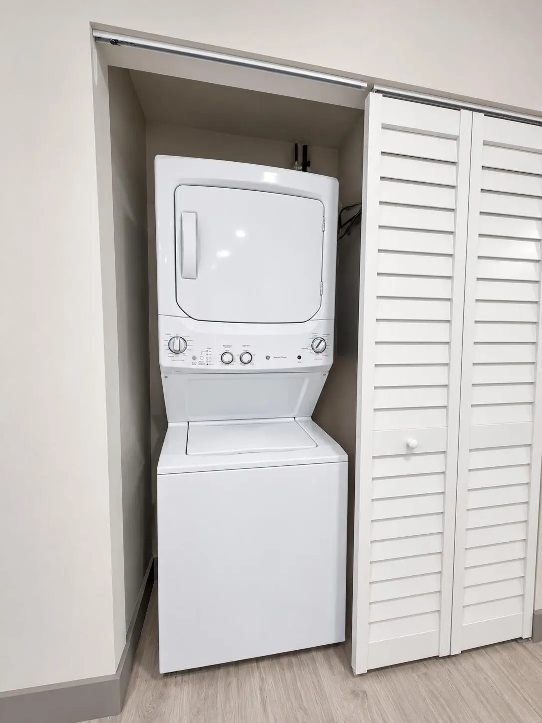 Washer - Dryer at 1402 NE 2nd Avenue, Fort Lauderdale