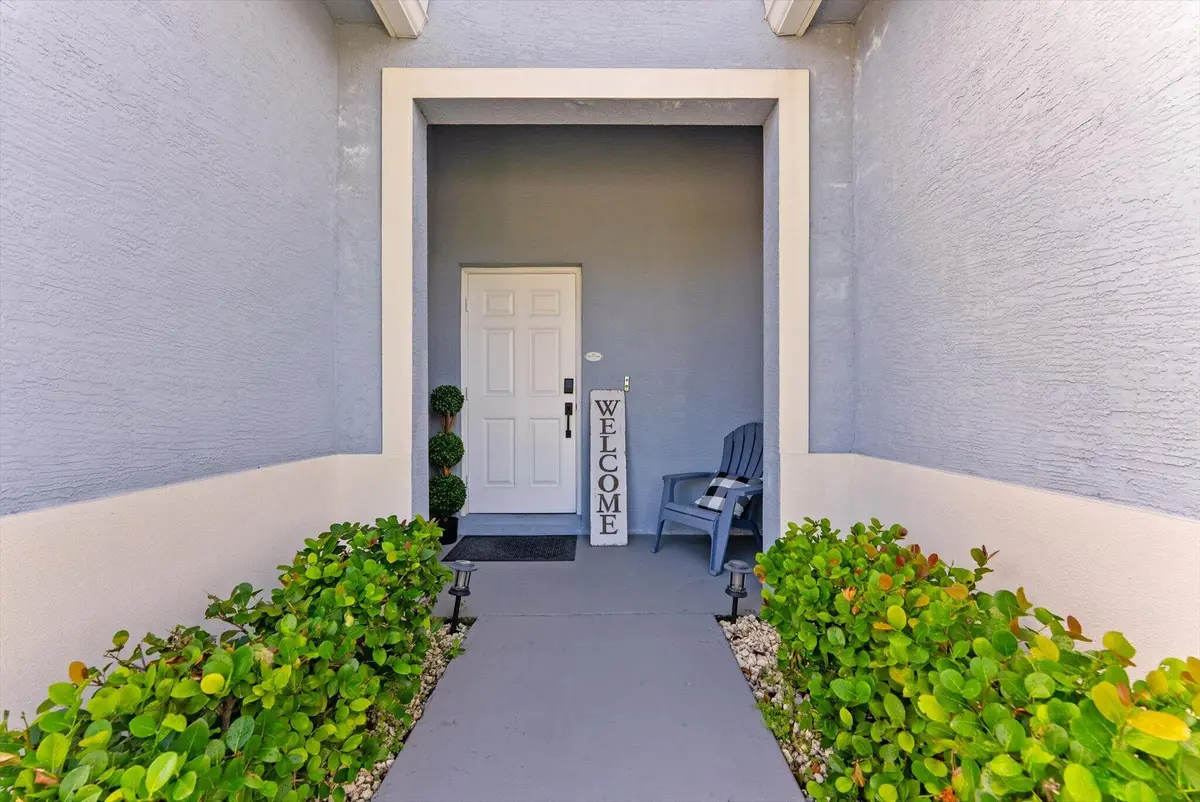 04-4 at 902 NW 9th Avenue, Boynton Beach