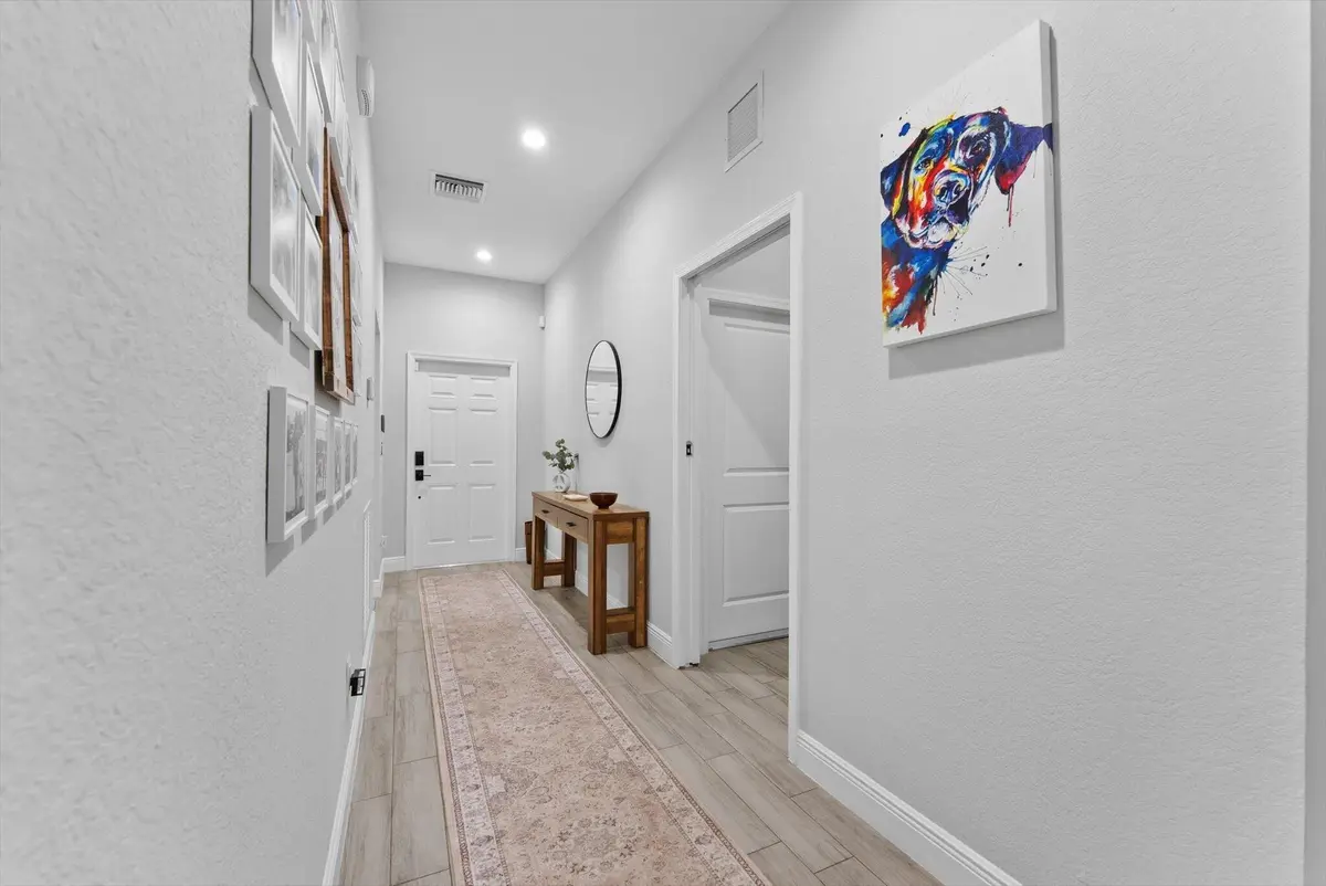 06-6 at 902 NW 9th Avenue, Boynton Beach