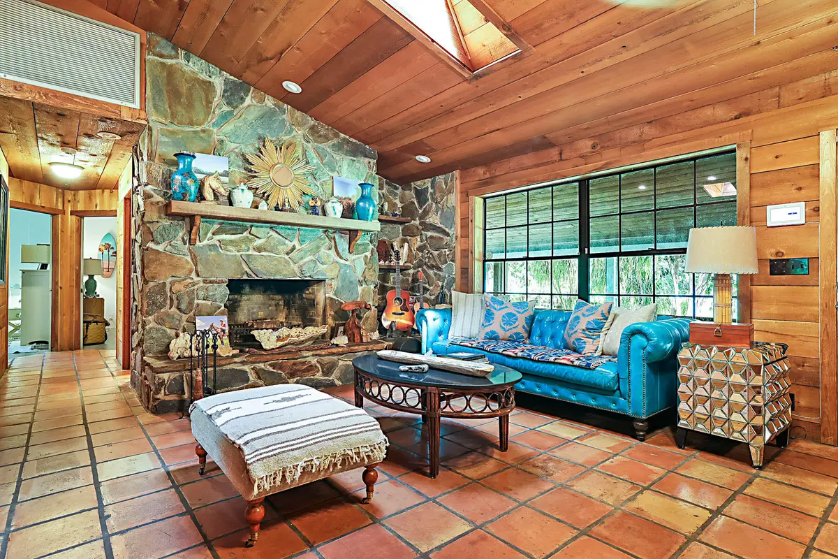 livingroom at 1313 D Road, Loxahatchee Groves