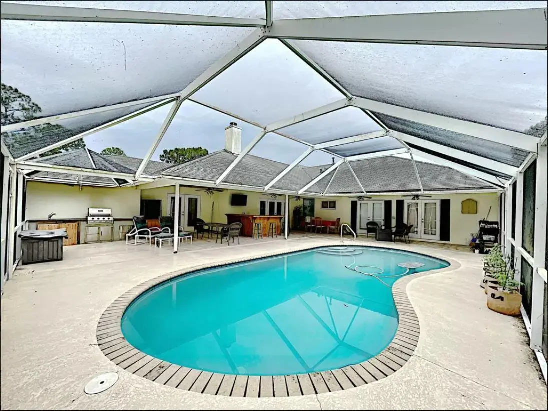 BeeLine Commons Accommodation at 17087 133rd Trail, Jupiter