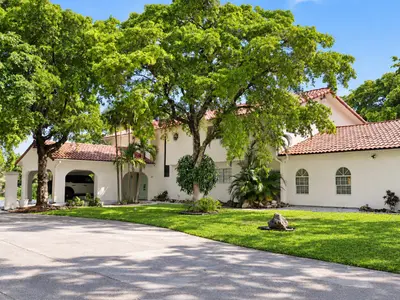 2614 Amherst Lane, Lake Worth Beach – Single Family Residence for sale