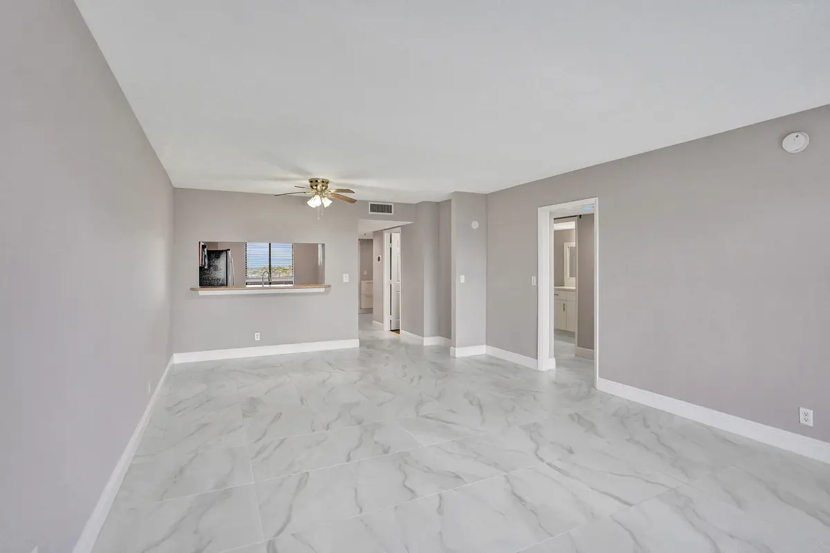 DSC08723 at 2200 S CYPRESS BEND Drive 707, Pompano Beach