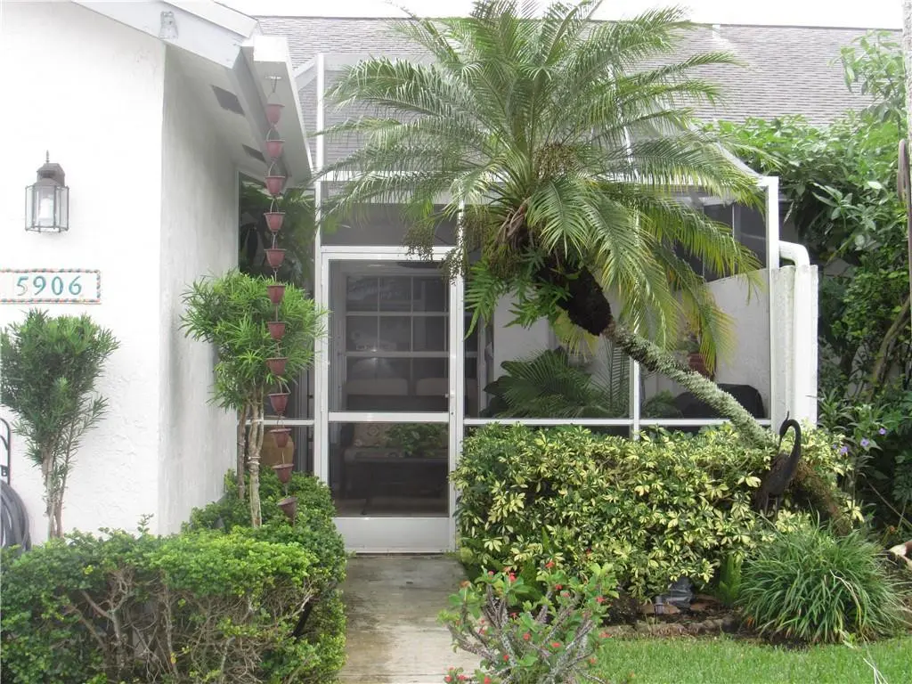 Photo 2 at 5906 NW 93RD Terrace, Tamarac