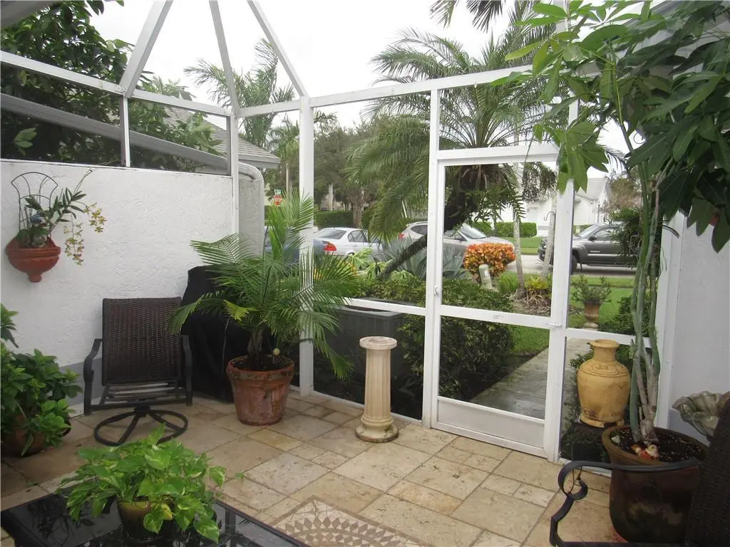 Photo 3 at 5906 NW 93RD Terrace, Tamarac