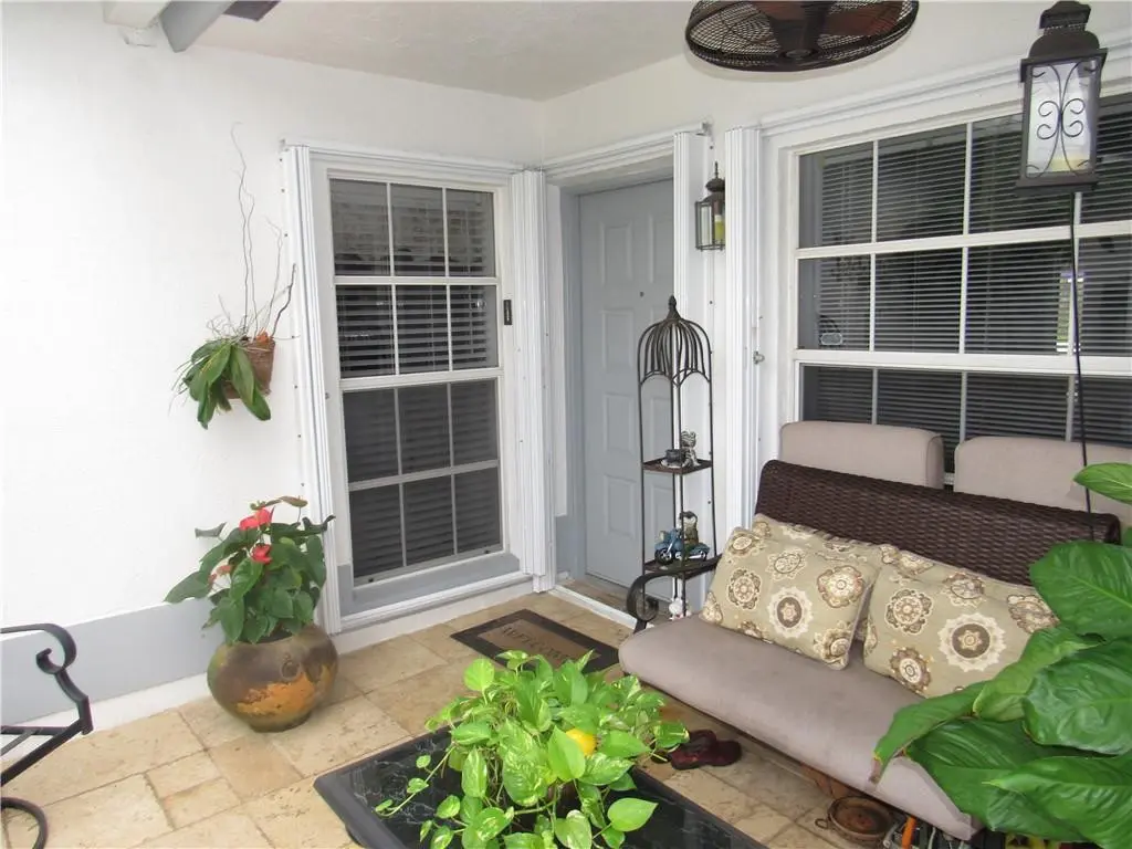 Photo 4 at 5906 NW 93RD Terrace, Tamarac