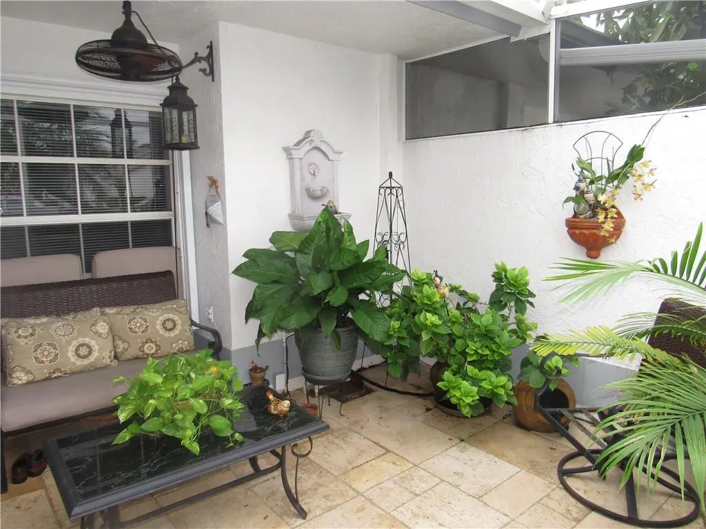 Photo 7 at 5906 NW 93RD Terrace, Tamarac