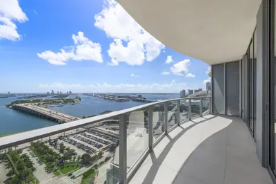 1400 Biscayne Boulevard 2904, Miami – Condominium for rent