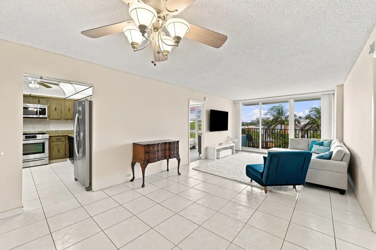 04_stl_1468_with_tv at 531 N OCEAN Boulevard 505, Pompano Beach